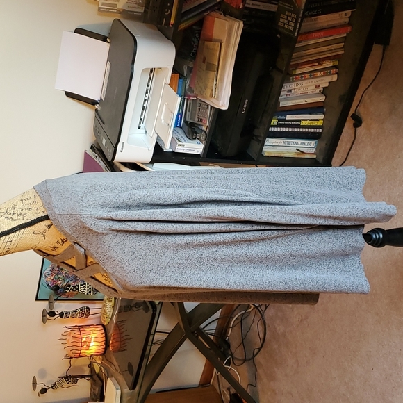 Maurices size 3X heathered charcoal gray sweater with criss cross v-neck - Picture 4 of 9